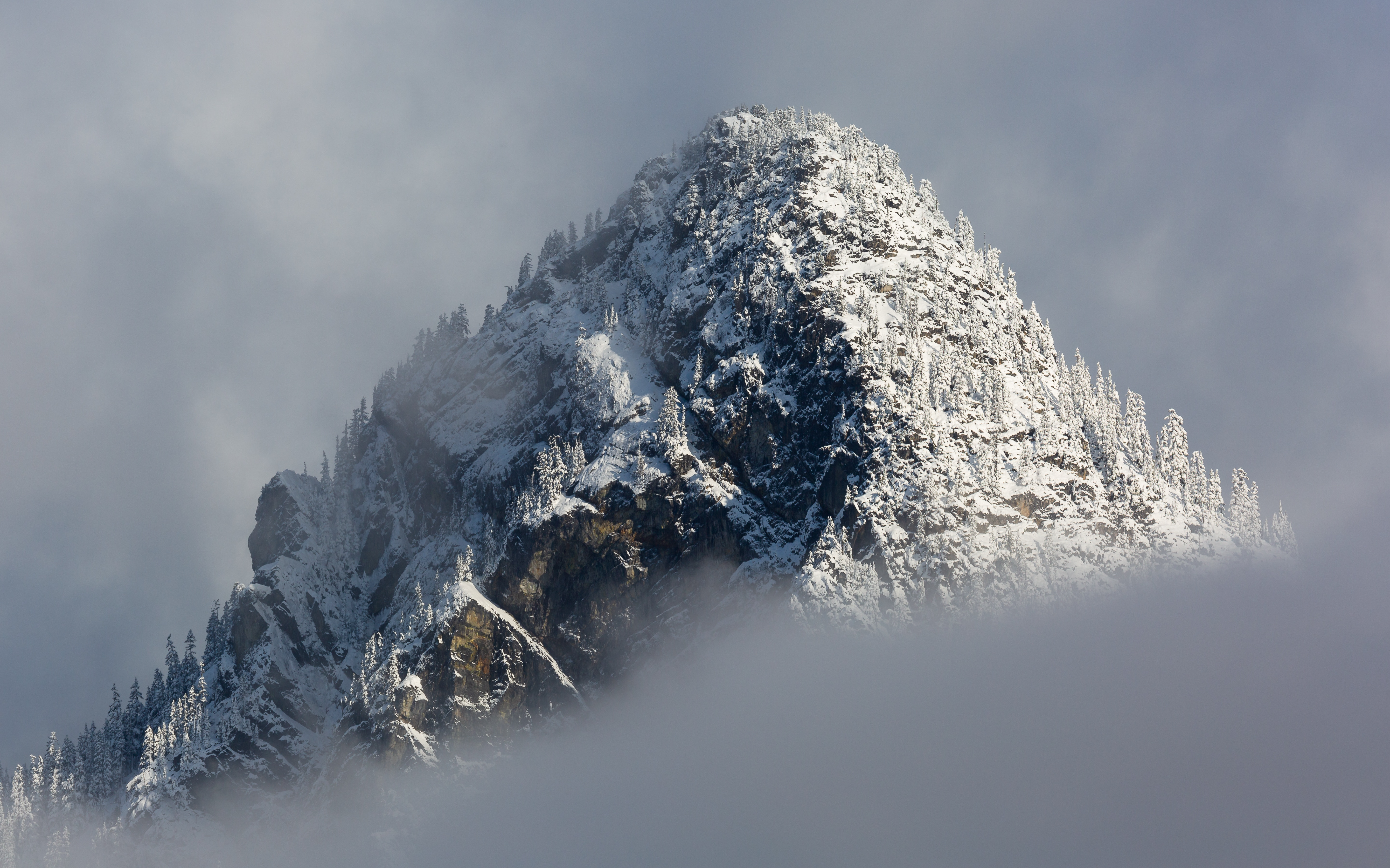 High-Resolution mountain picture by John Westrock